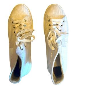 Women’s Sun Stone shoes